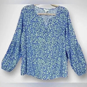 Sky Blue With White floral Graphics Top Large Viscose NWOT